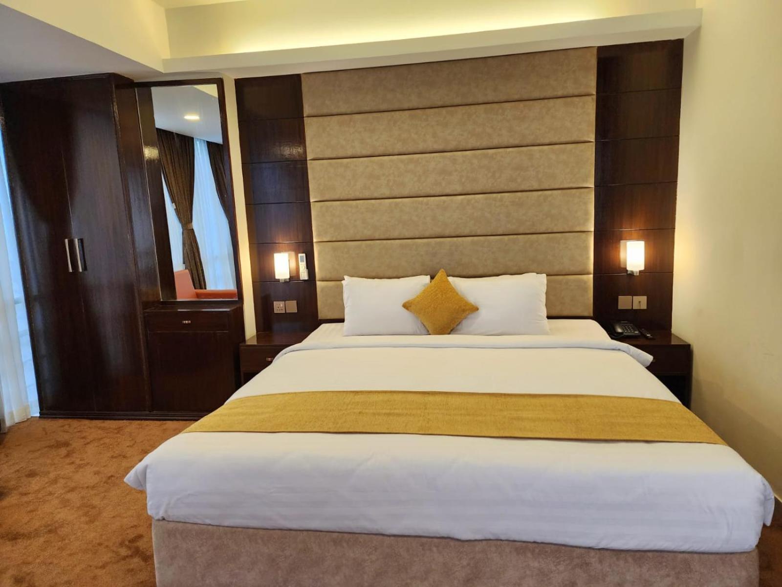 White Park Hotel & Suites Čitágáon Exteriér fotografie